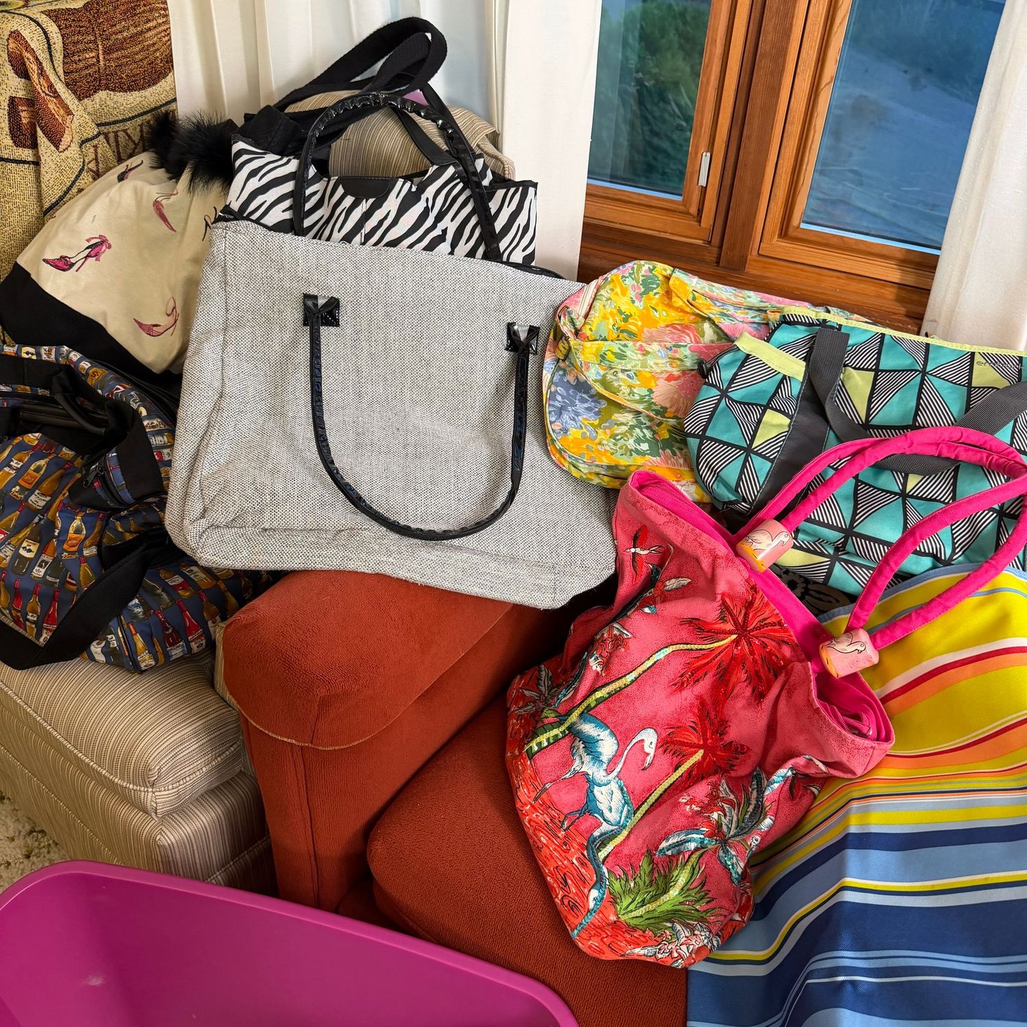 Mystery Box Lot A - large variety of colorful tote bags, small travel bags, beach bags Mystery Box Lot A - large variety of colorful tote bags, small travel bags, beach bags