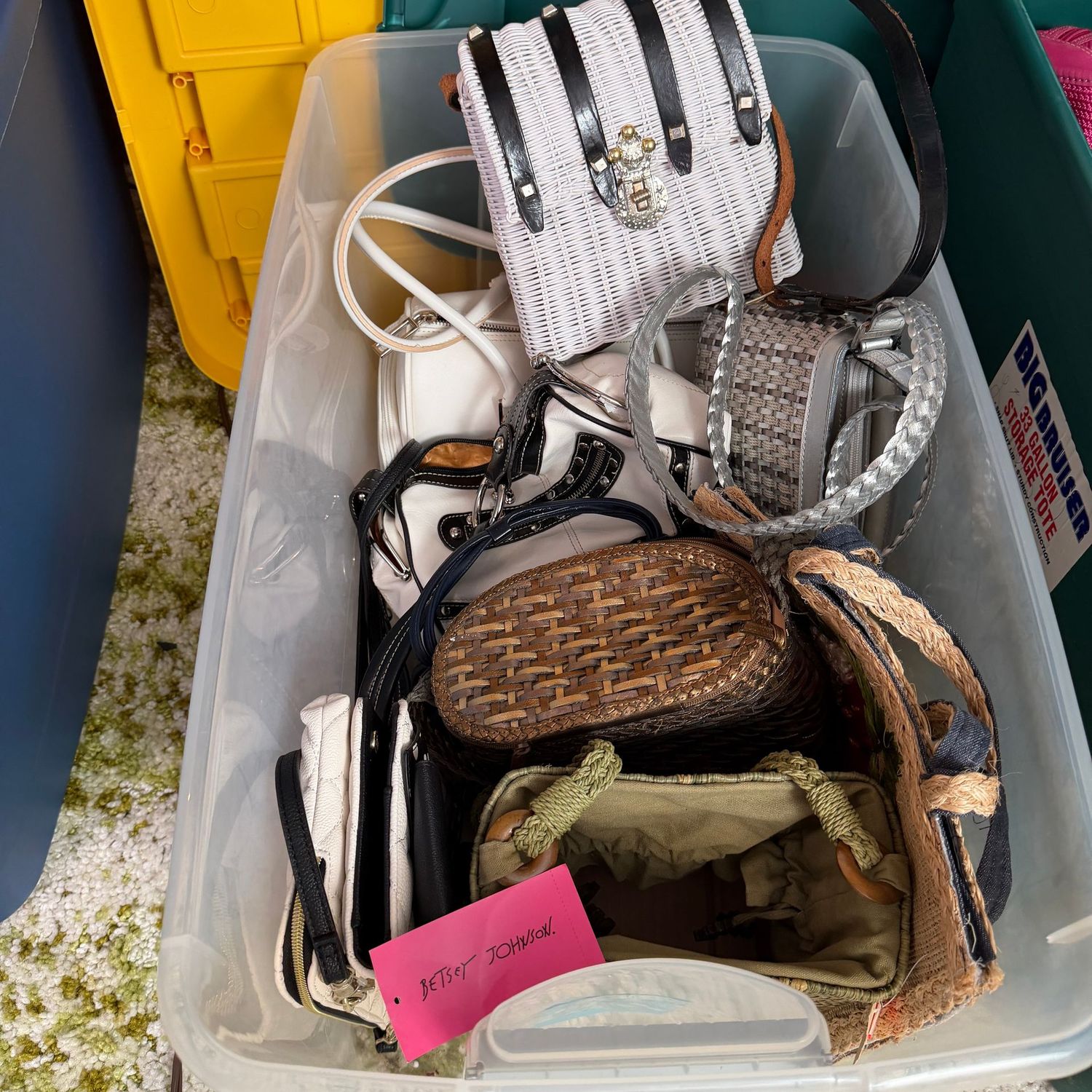 Mystery Box Lot G - large bin of medium-sized purses, great condition Mystery Box Lot G - large bin of medium-sized purses, great condition