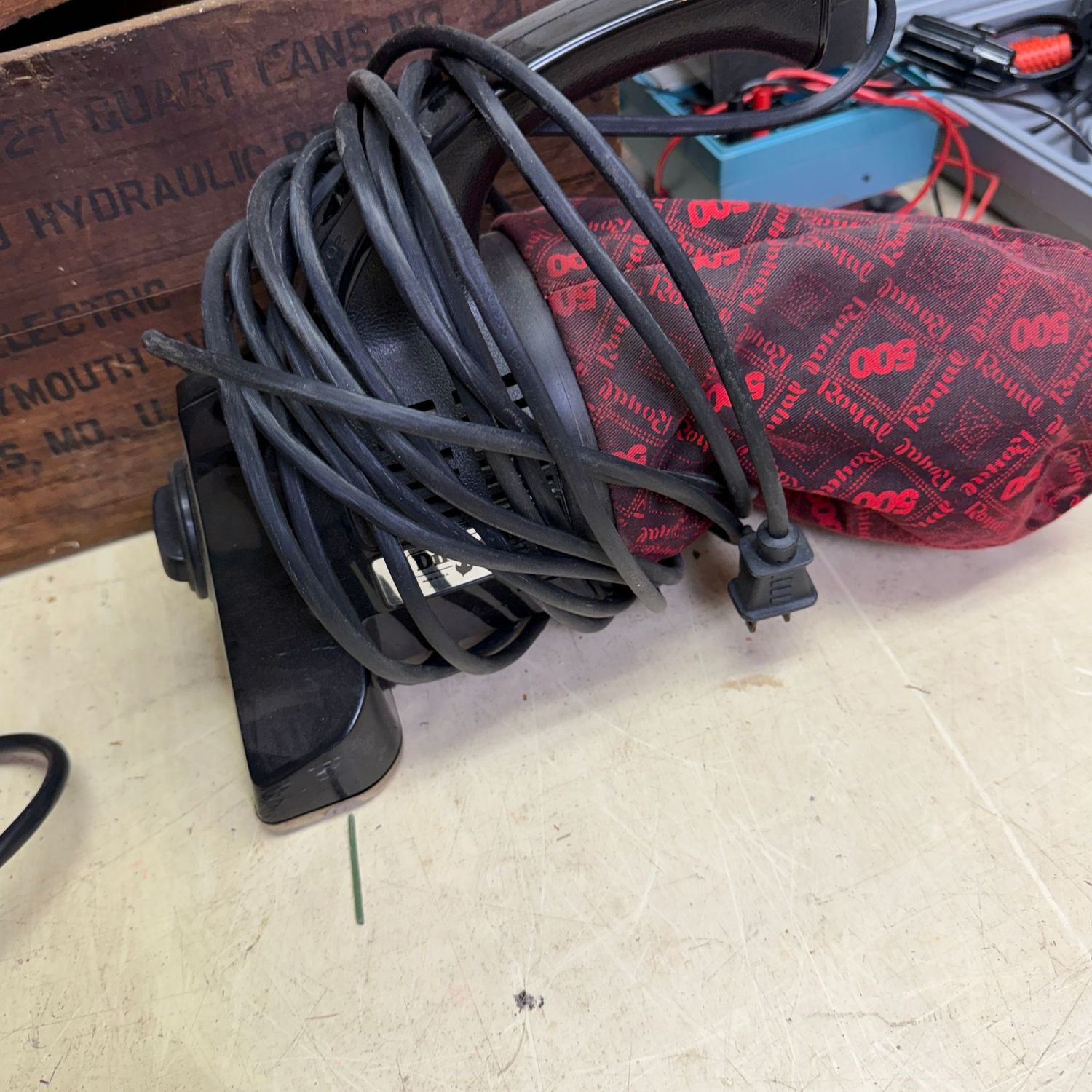 Vintage Dirt Devil vacuum, works Vintage Dirt Devil vacuum, works