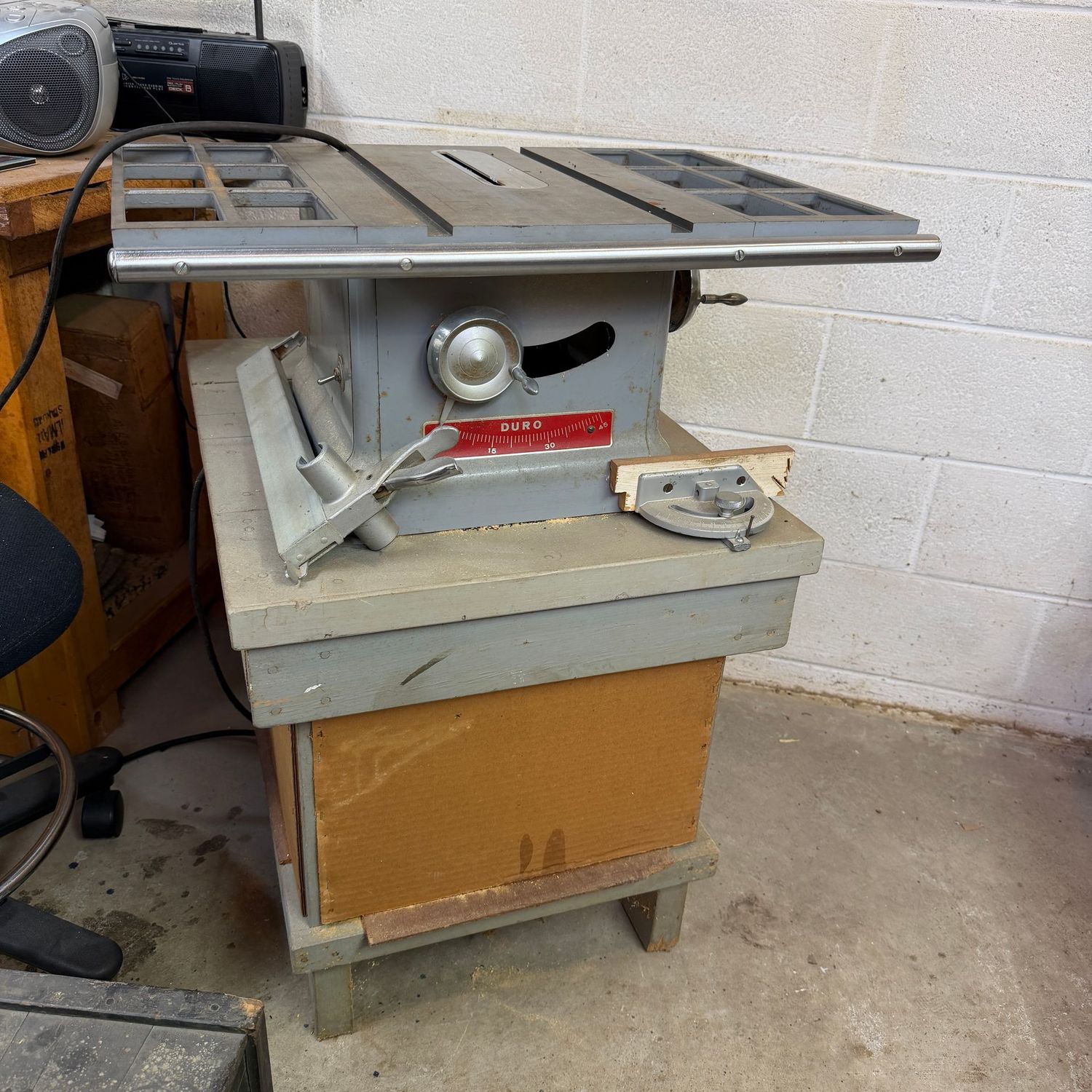 Duro bench-top arbor saw, works on initial test