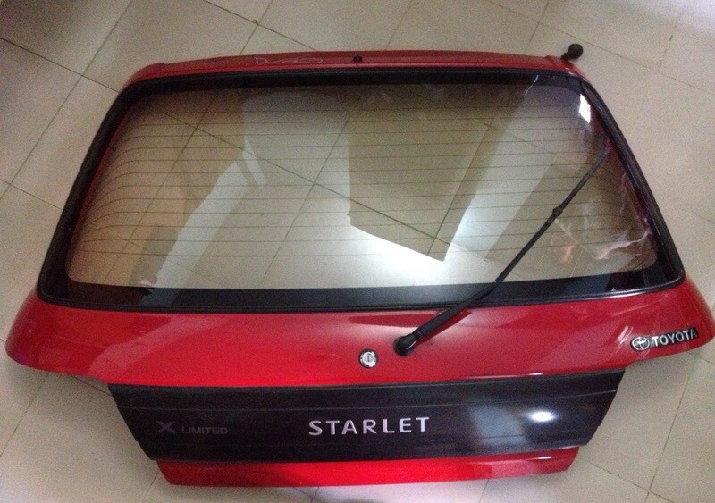 starlet garnish or full hatch with garnish