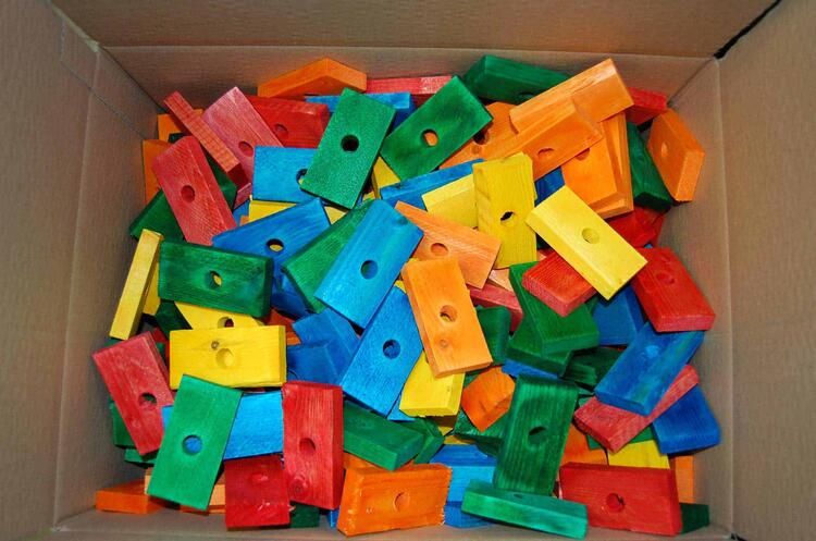 200 Blocs Bois ( 50&#39;&#39; x 1.5&#39;&#39; x 3 )