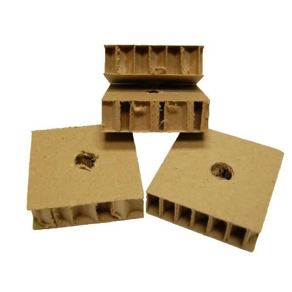 CARTON .75H X 2.5LA X 2.5LO (Tr 1/4) (15)