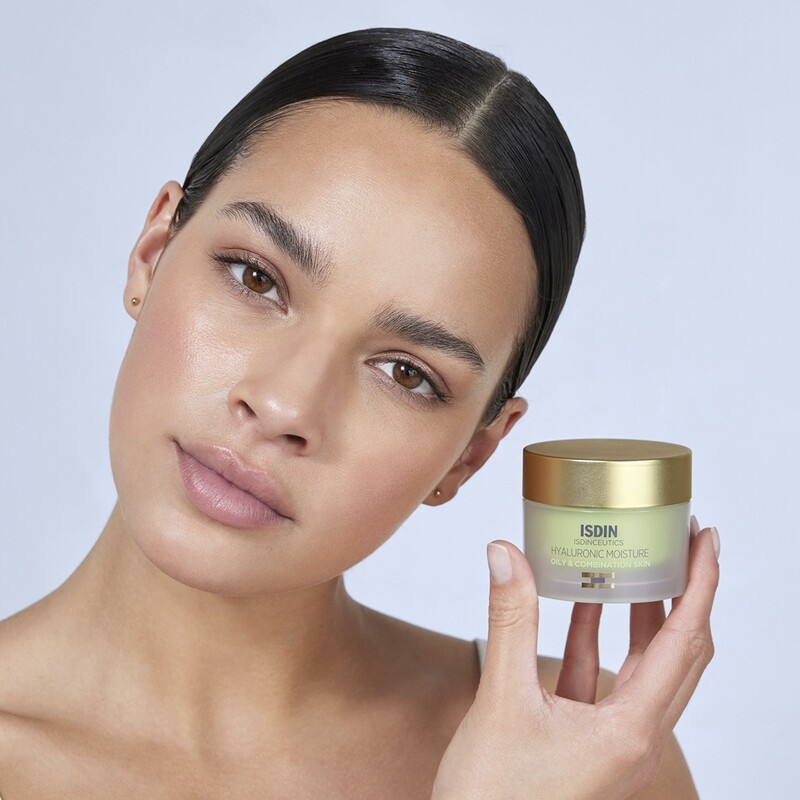 Isdinceutics Hyaluronic Moisture Oily and Combination Skin
