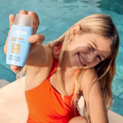 ISDIN Fotoprotector Fusion Water MAGIC Pediatrics SPF50