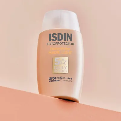 ISDIN Fotoprotector Fusion Water MAGIC Light SPF50