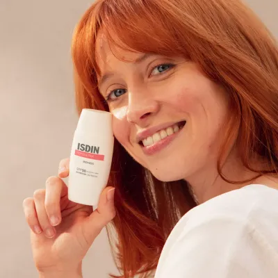 ISDIN Foto Ultra Redness SPF50