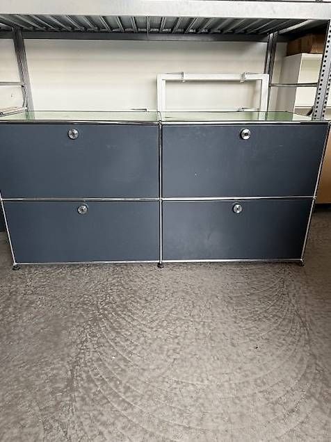 USM Haller Sideboard anthrazit/grün, gebraucht