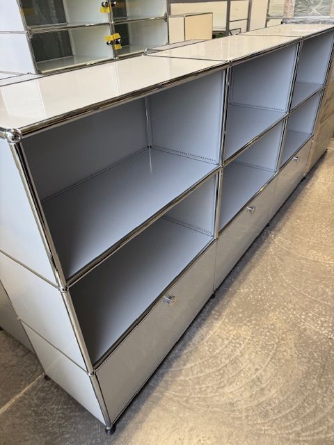 USM Regal, lichtgrau, Ausstellungsmodel