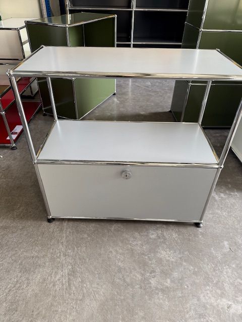 USM Haller, Sideboard, mattsilber, Ausstellungsmodel