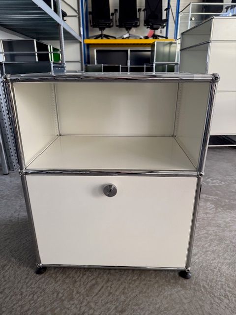 USM Haller  reinweiss, Ausstellungsmodel