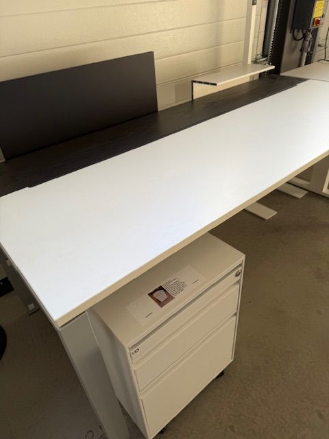 Arbeitstisch, Ausstellungsmodel