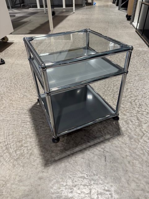 USM Haller Beistelltisch, mittelgrau, gebraucht