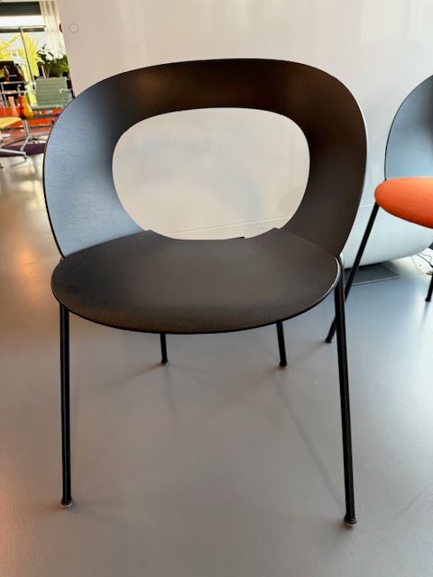 BRUNNER Stapelstuhl Mod. 8804, schwarz, Ausstellungsmodell