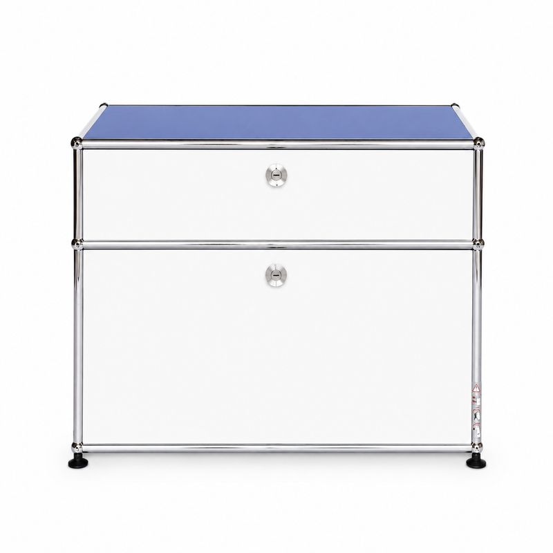 USM HALLER Kommode, enzianblau/weiss, Ausstellungsmodell USM HALLER Kommode, enzianblau/weiss, Ausstellungsmodell
