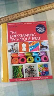 Sewing Book: The Dressmakers Technique Bible