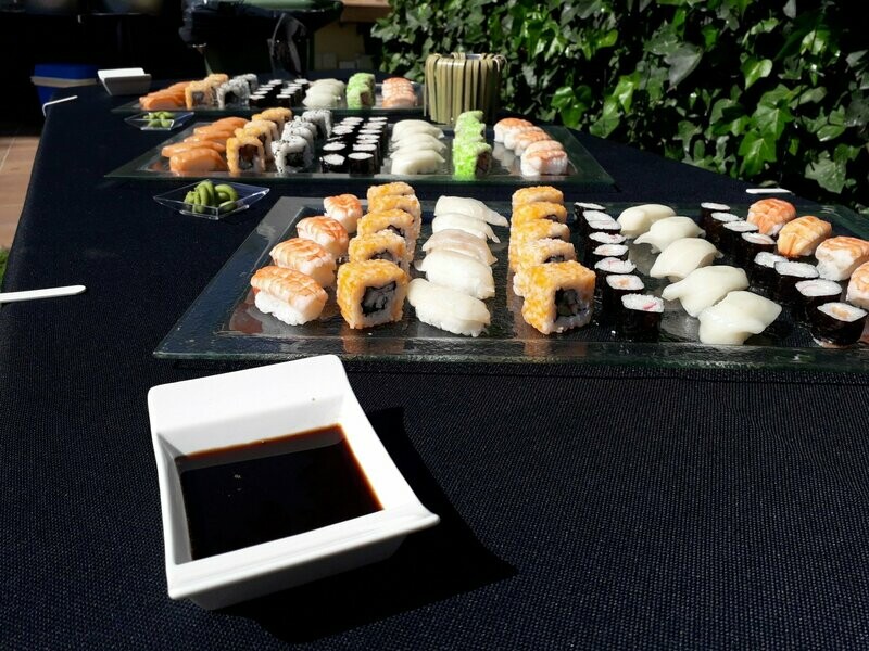 Corner de Sushi Variado- 80 piezas