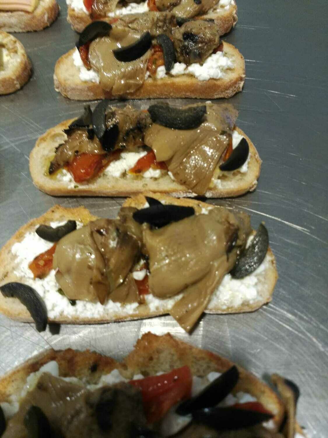 Bandeja Tostas Gourmet veggie - 8 unidades