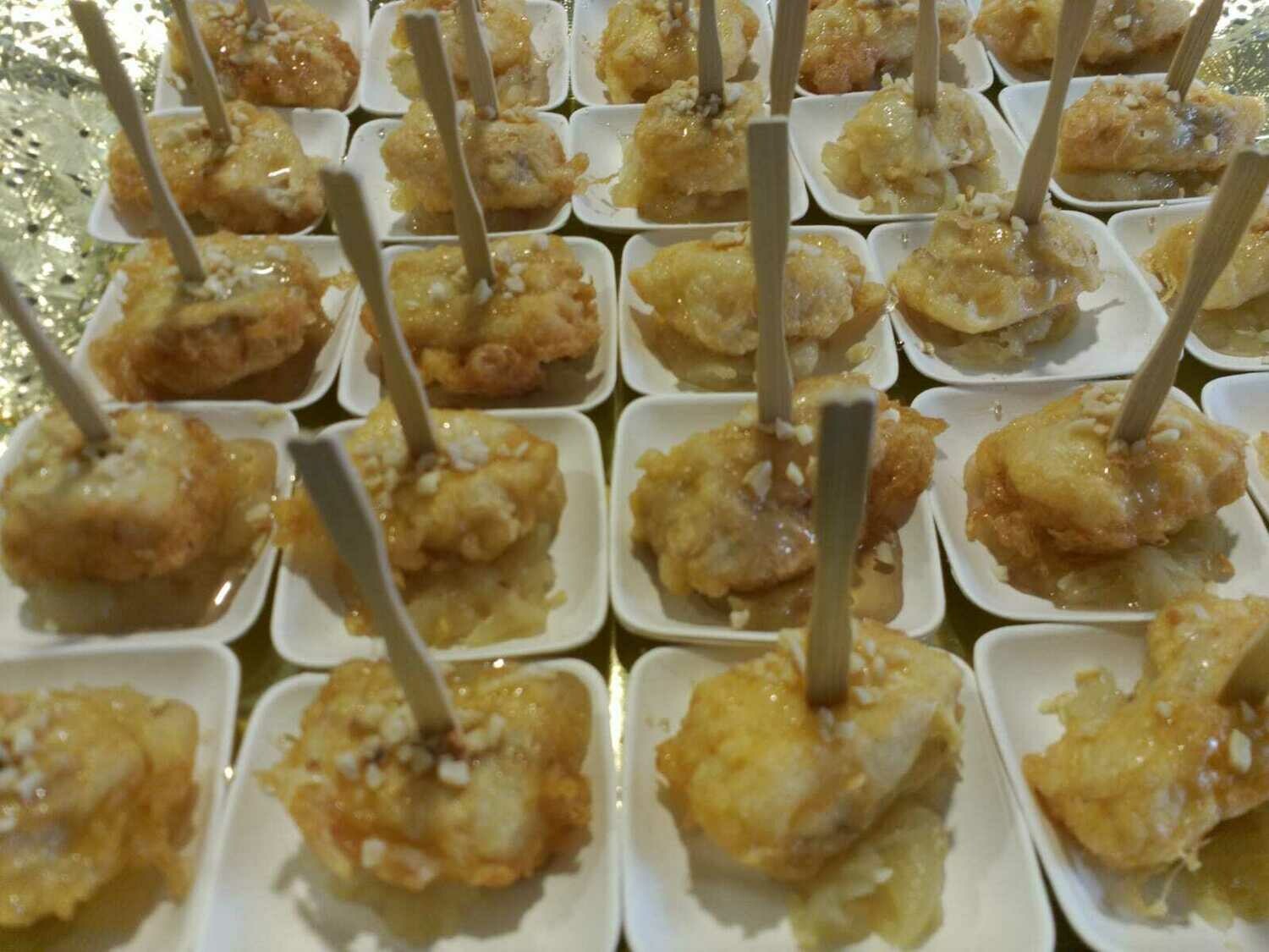 Pincho de bacalao con miel
