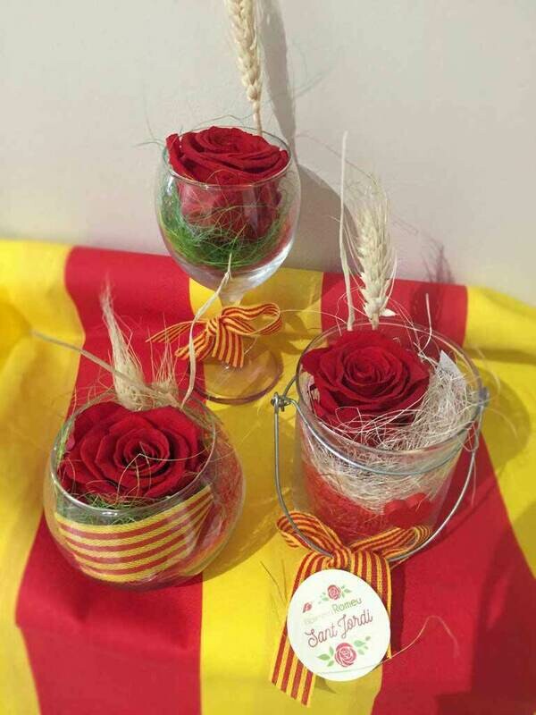 Rosa preservada en peixera