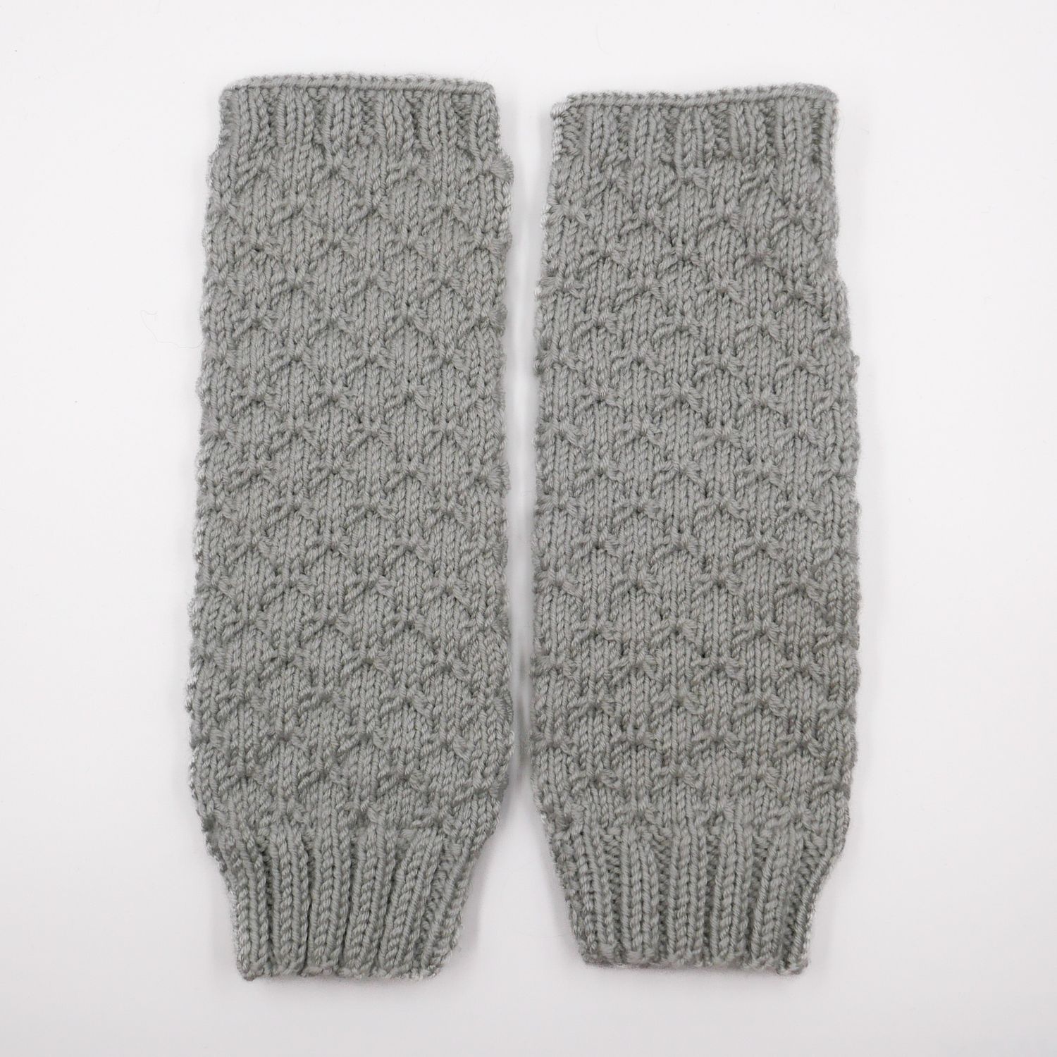Mitaine tricotée gris clair