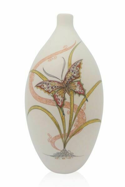Urn "Vlinder jugendstil" (model PU-3) hand beschilderd