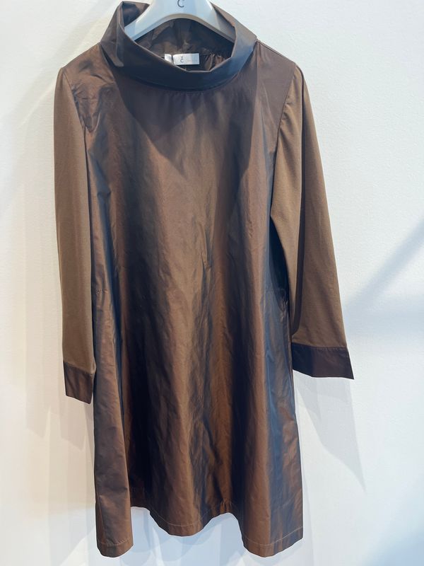 NIEUW KLEED WHYCI MILANO