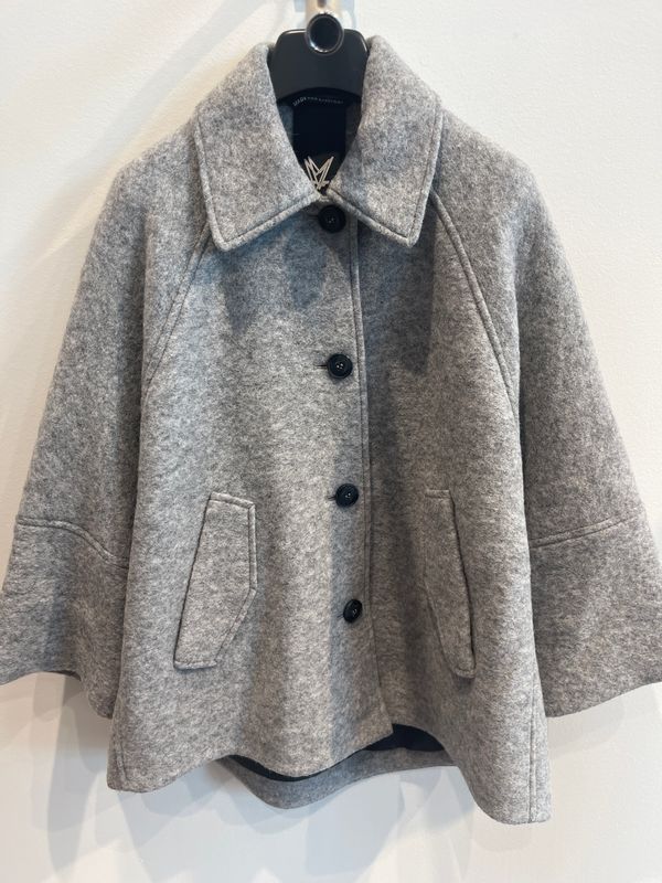 NIEUW CAPE FUCHS SCHMITT