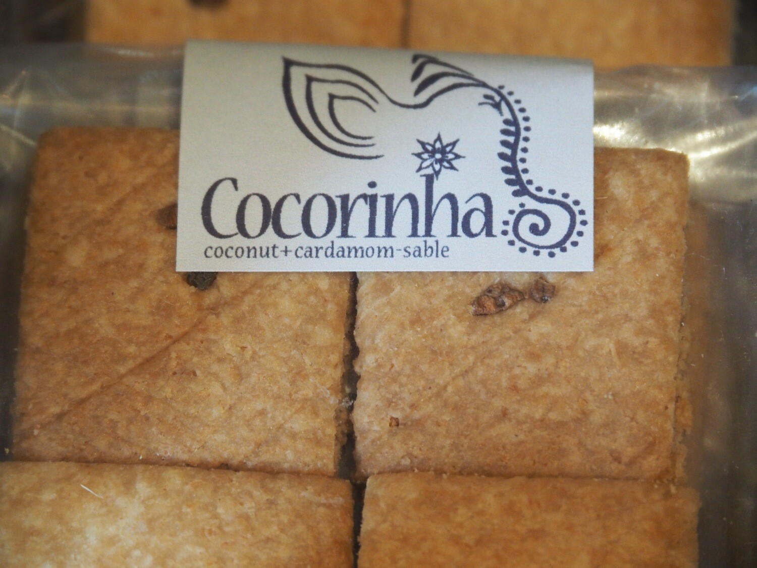 Cocorinha-coconut+cardamom-sable