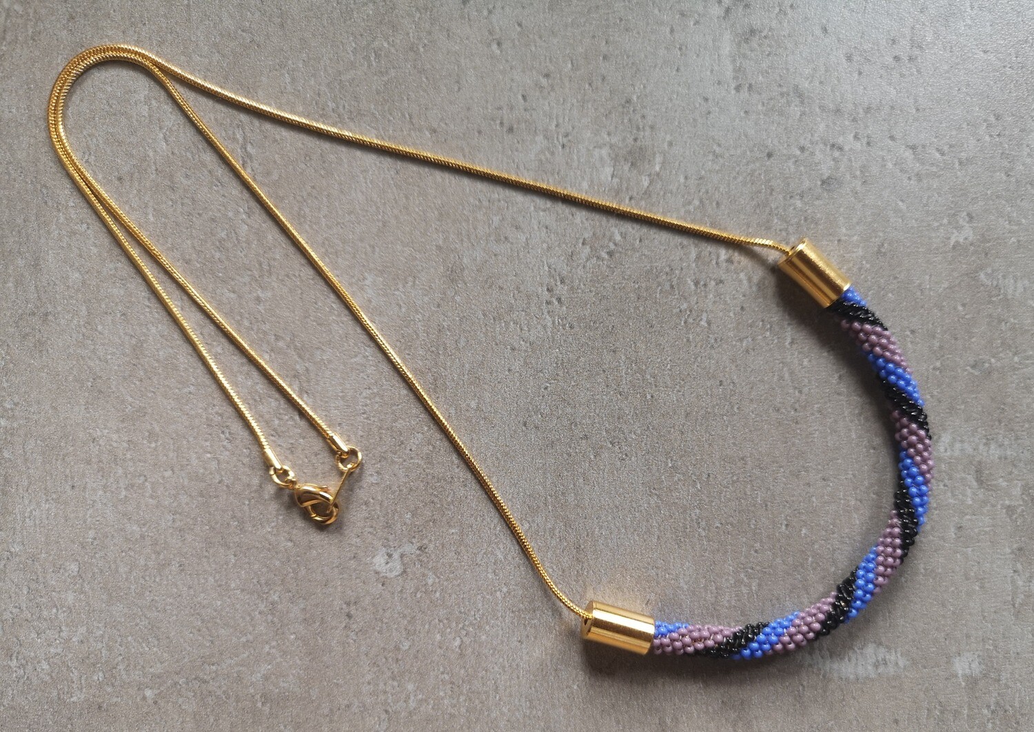 Collier Djigbodi ( patience )