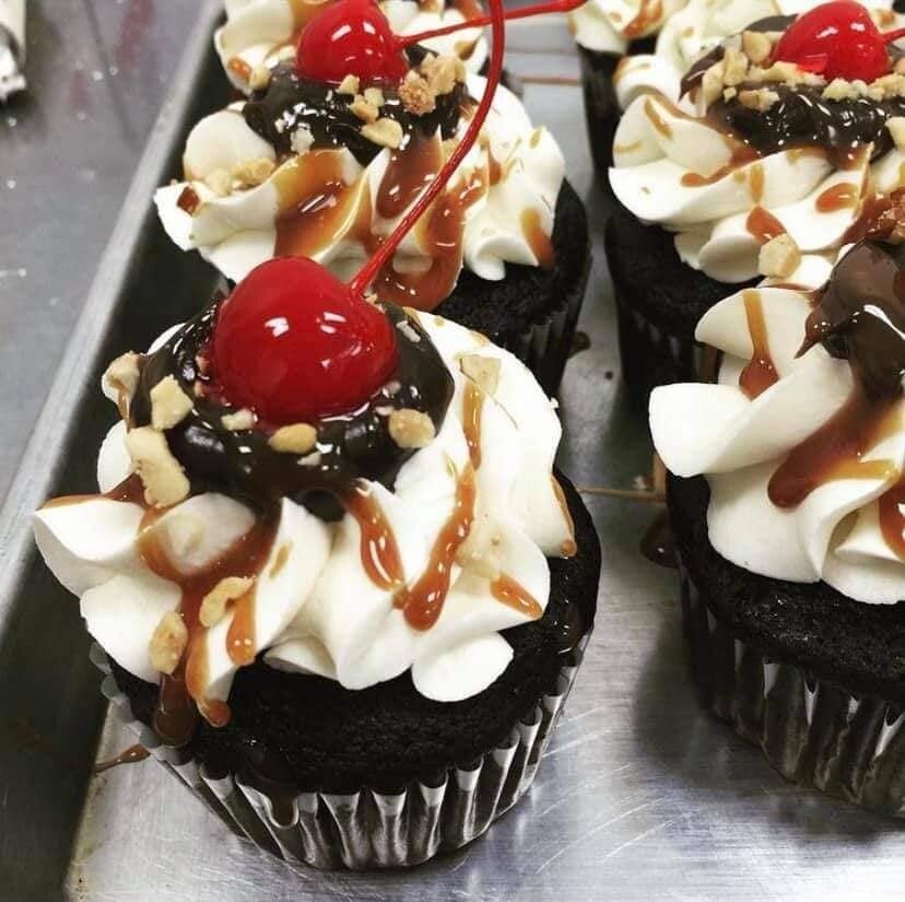 Chocolate Sundae Cupcakes Chocolate Sundae Cupcakes