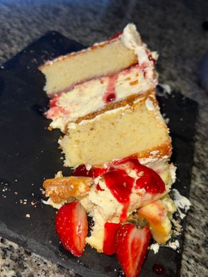 Strawberry Crunch Cheesecake Slice