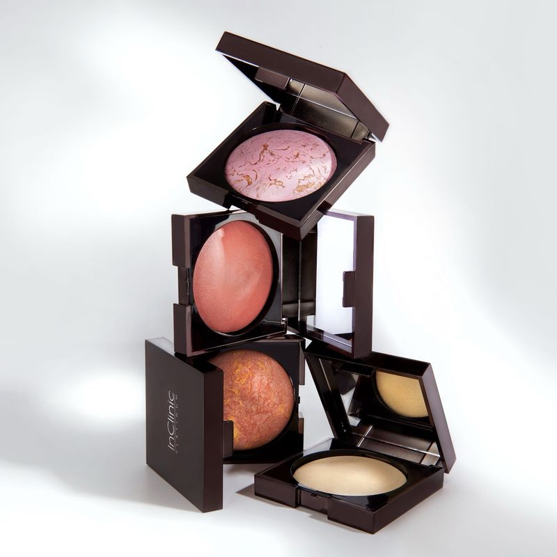 InClinic Platinum Illuminating Baked Mineral Powder