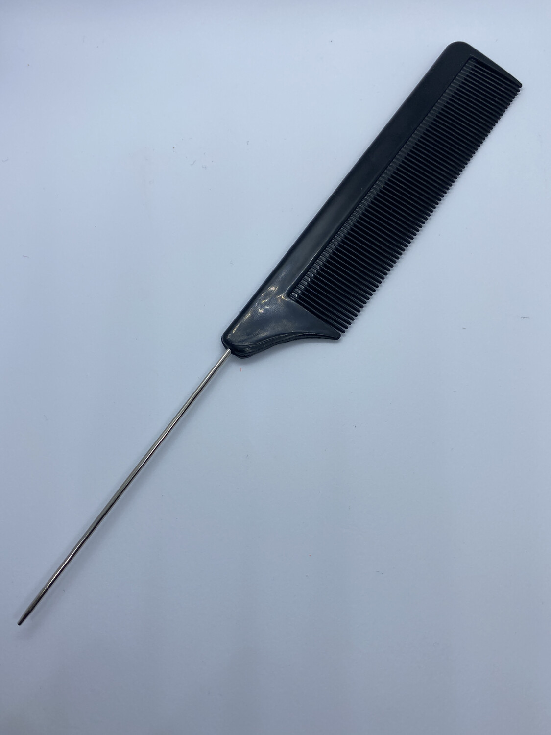 Black Pin Tail Comb