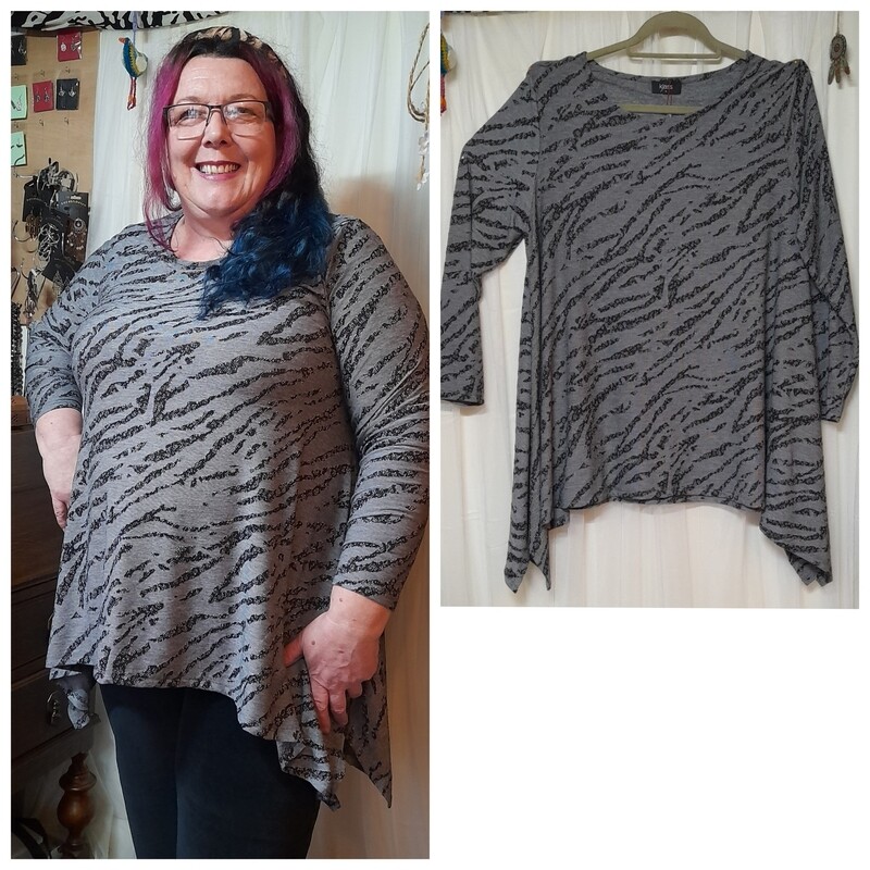 SG - Long Sleeve - Pixie Side - Black/Grey Print Top -