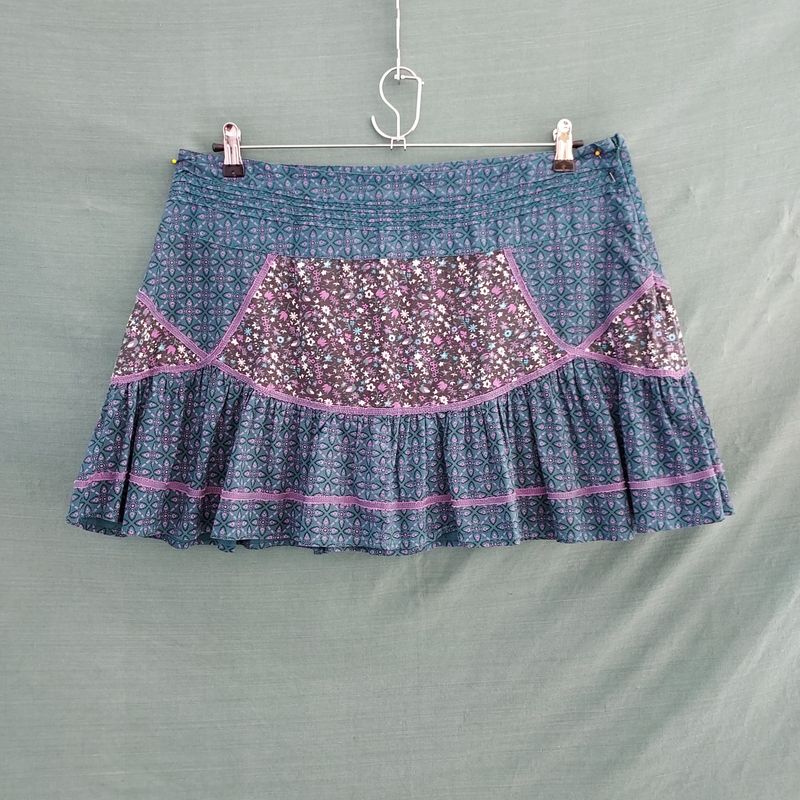 SG  -  Green & Lilac Print Mini Skirt 38" Waist