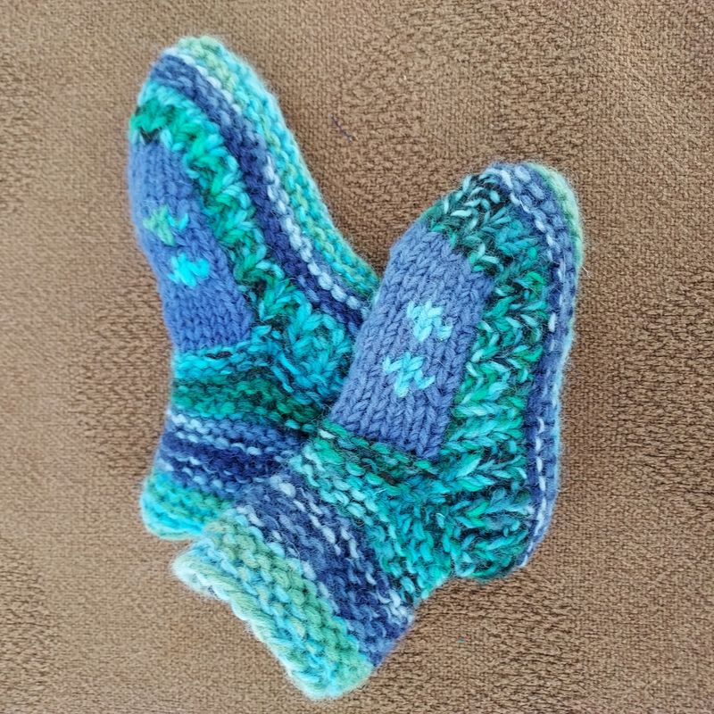 KIDS Knitted & Fleece Lined Slipper Socks 6"