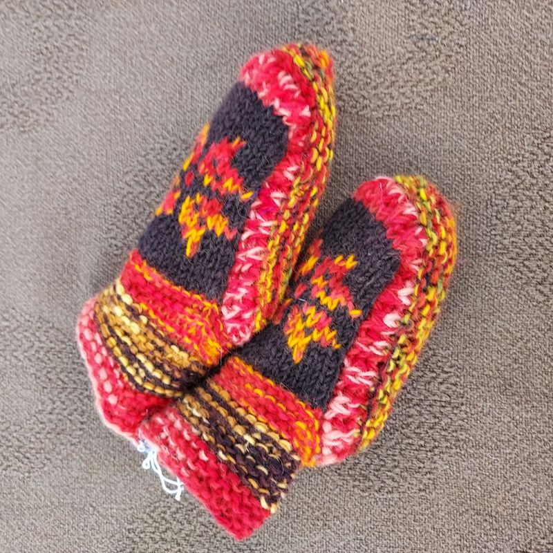 KIDS Knitted & Fleece Lined Slipper Socks 7"
