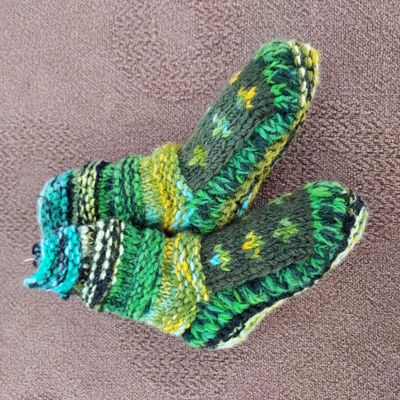 KIDS Knitted & Fleece Lined Slipper Socks 6"