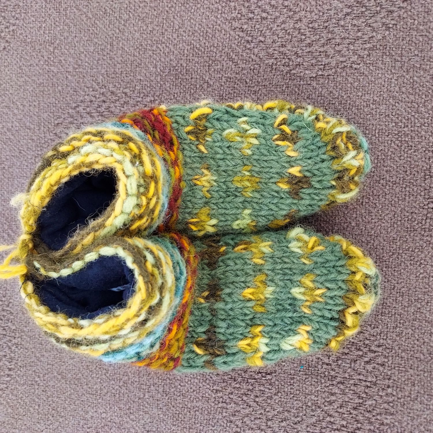 KIDS Knitted & Fleece Lined Slipper Socks 6 KIDS Knitted & Fleece Lined Slipper Socks 6"
