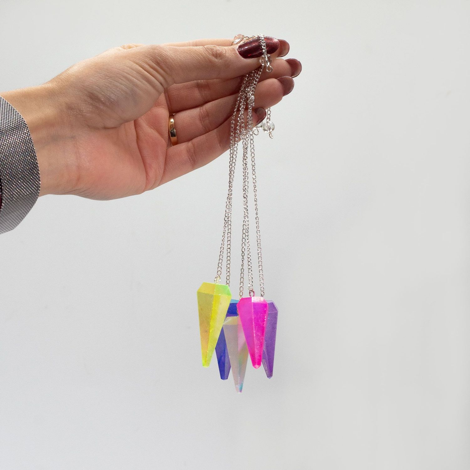 Six Sided Pendulum - Aurora Crystal Pale Green - 4cm Six Sided Pendulum - Aurora Crystal Pale Green - 4cm