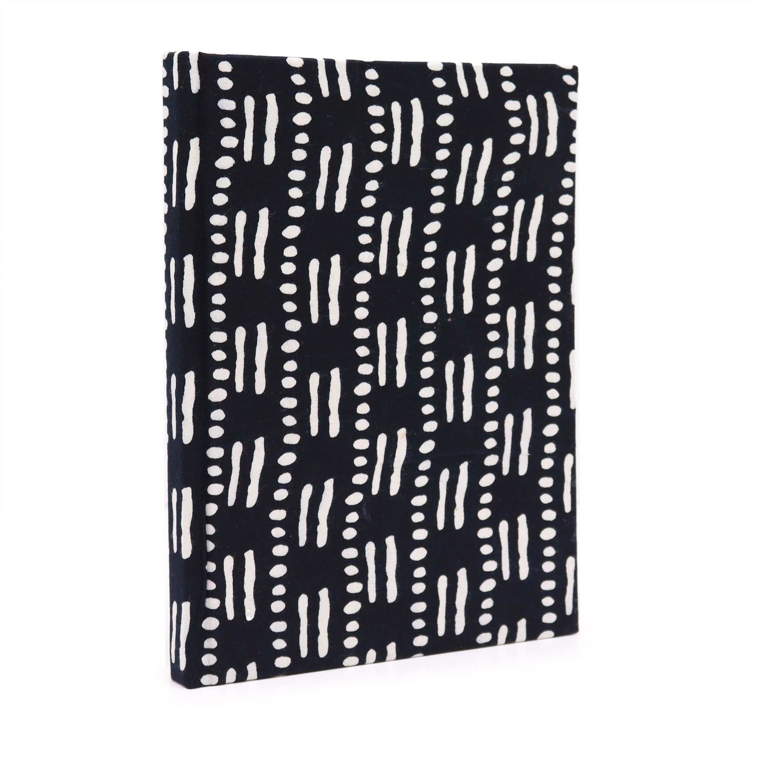 Cotton Bound Notebooks 20x15cm - 96 pages - Black Dots & Dashes Cotton Bound Notebooks 20x15cm - 96 pages - Black Dots & Dashes