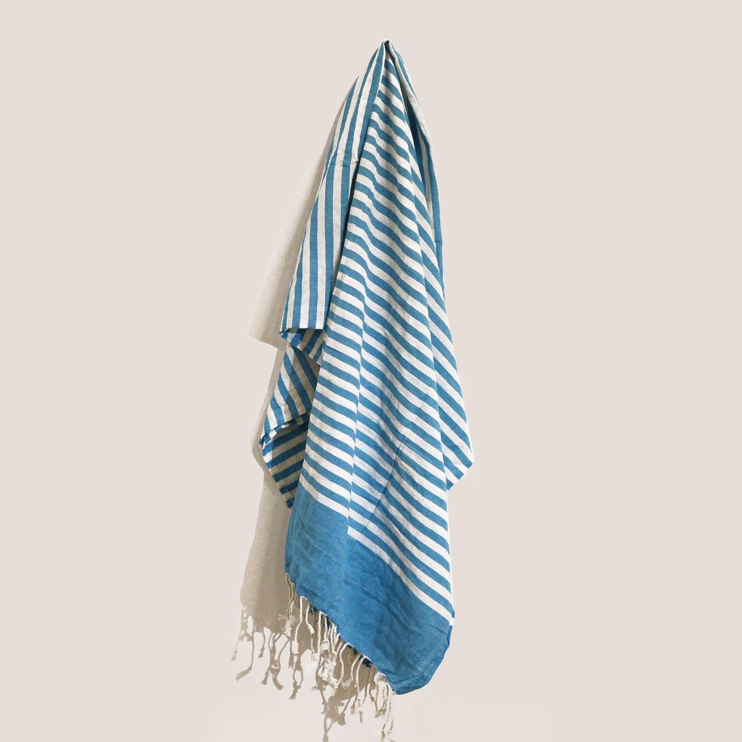 Cotton Pario Throw - 100x180 cm - Beach Towel/ Picnic Blanket - Sky Blue Cotton Pario Throw - 100x180 cm - Beach Towel/ Picnic Blanket - Sky Blue