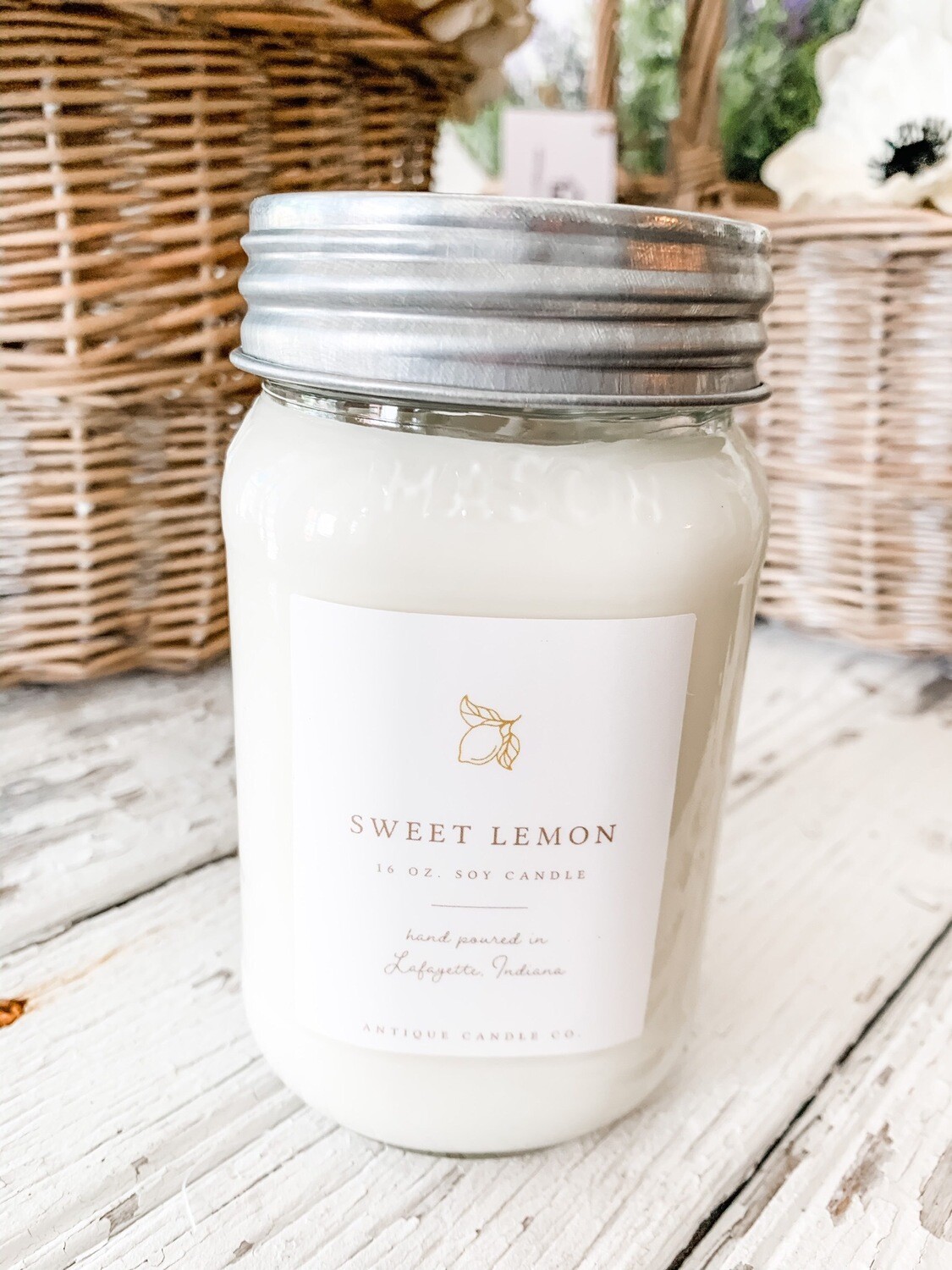 Antique Candle CoSweet Lemon Scent