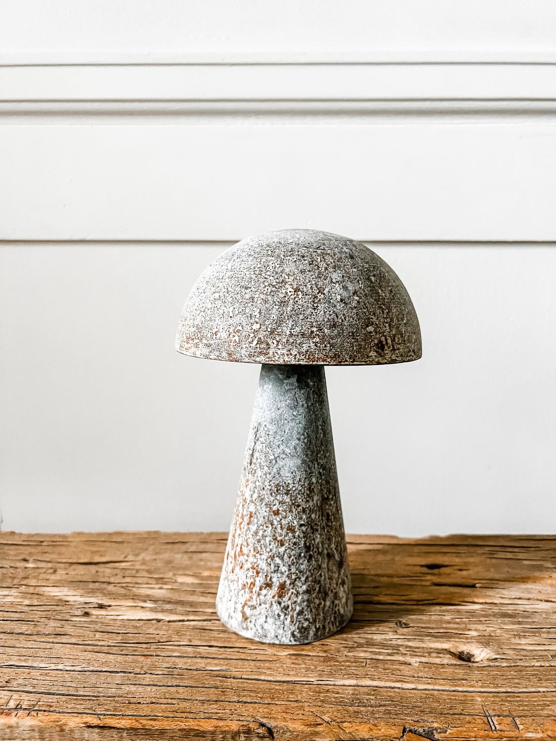 Antique Iron Mushroom L