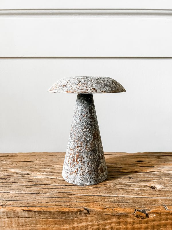 Antique Iron Mushroom M