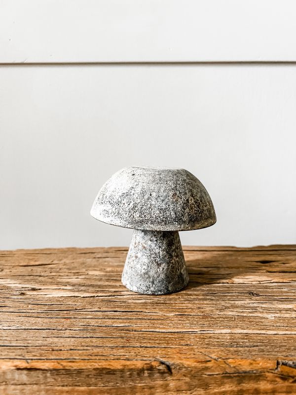 Antique Iron Mushroom S