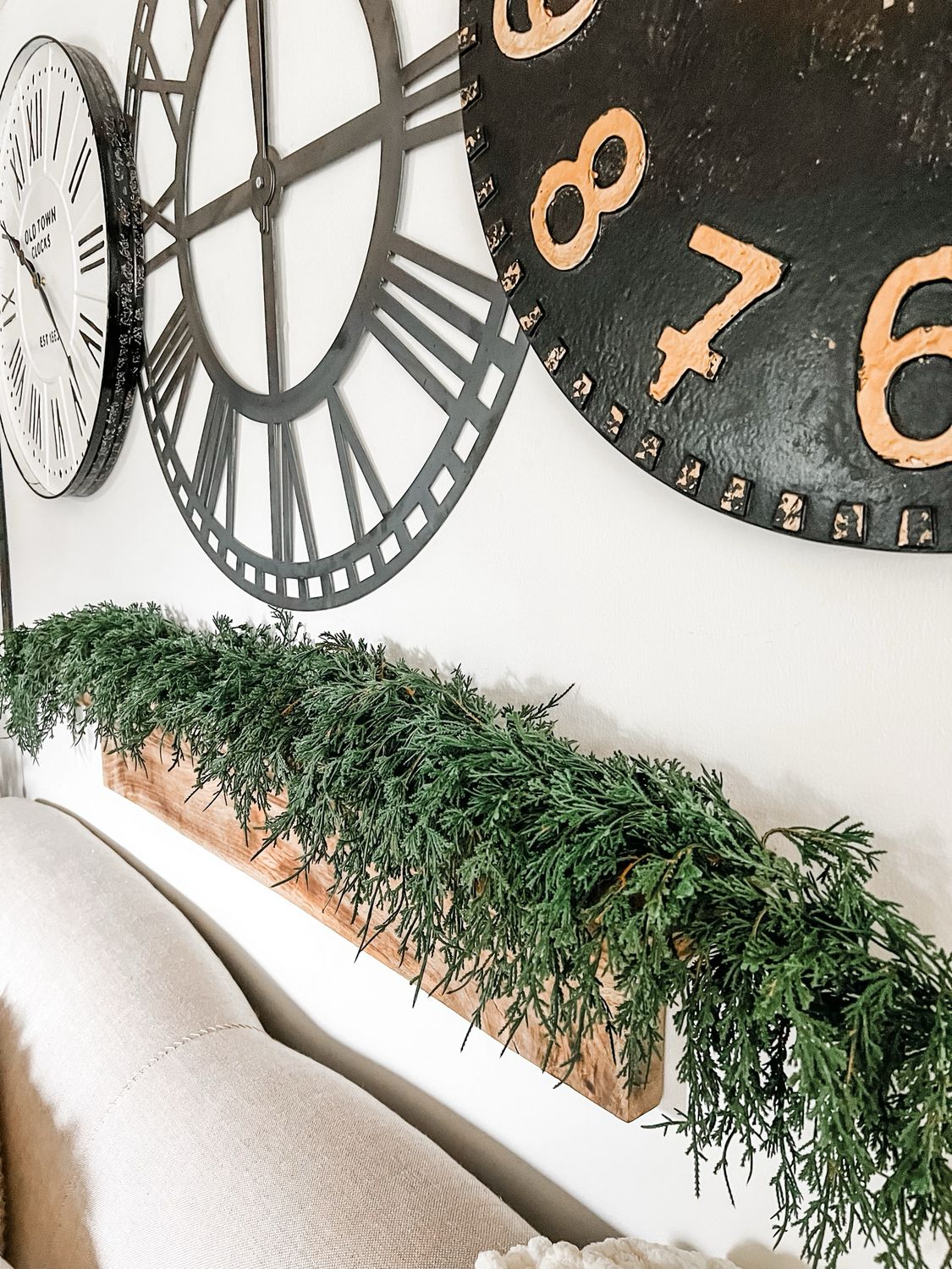 Emerald Falls Garland Emerald Falls Garland