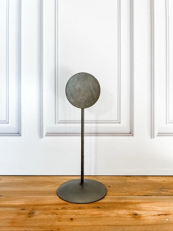 Round Wire Card Stand