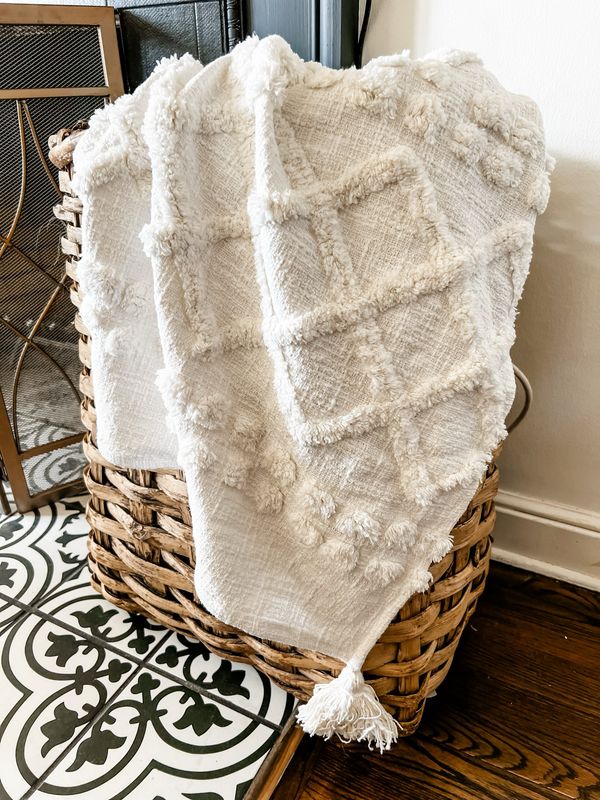 Tufted Diamond Throw